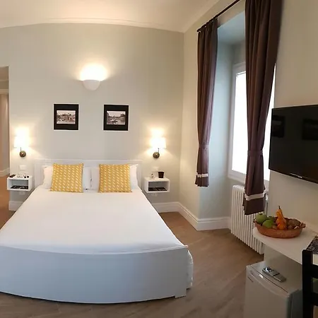 Bed & Breakfast Roman Suite Guest House Rome