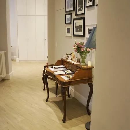 Roman Suite Guest House Bed & Breakfast Rome